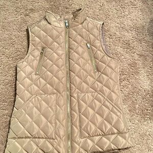 Sleeveless vest